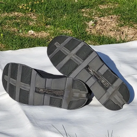 On Running CloudMonster Men's Black Running Shoes