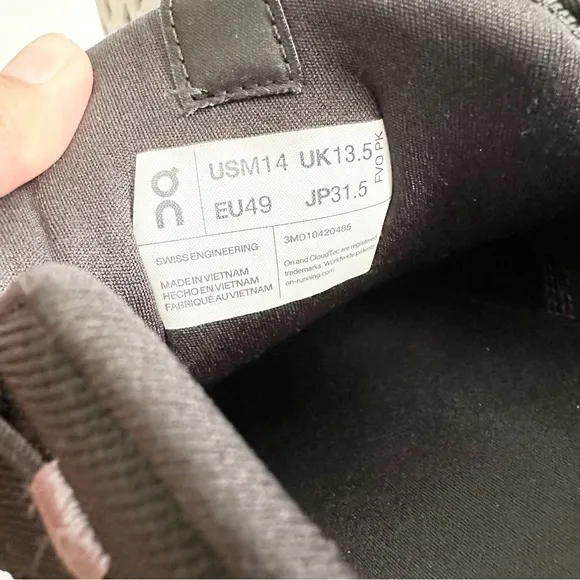On Running CloudSurfer Men’s Running Shoes