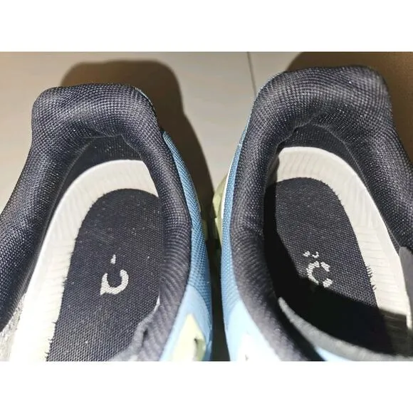 On Running On Cloud Cloudflow Womens Running Training Shoes Size 9.0 M, Niagara