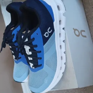On Running On Swift Women's SZ 8 Blue Lake Sky Running Sneakers NIB Athletic
