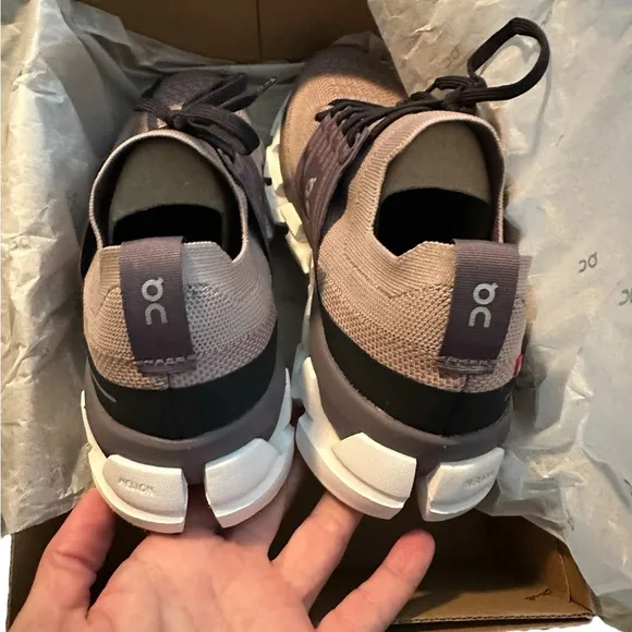 On Running Women's Cloudswift 3 Running Shoes Size 7.5