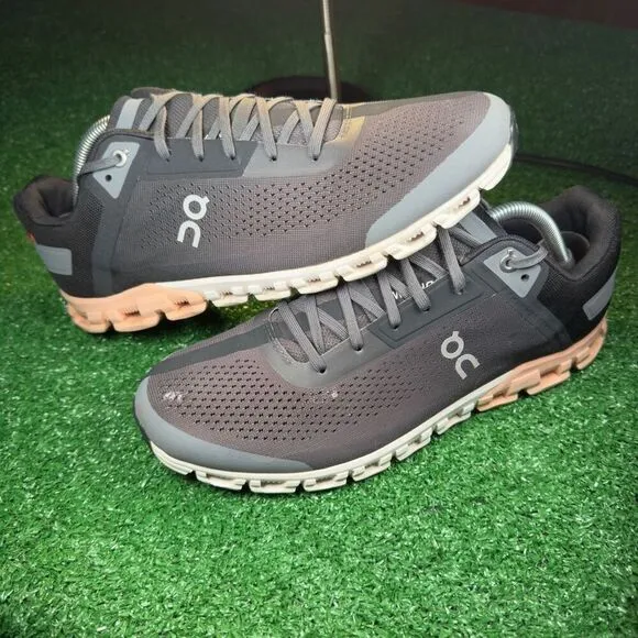 ON CLOUD FLOW - Women’s Running Shoes - SIZE 11