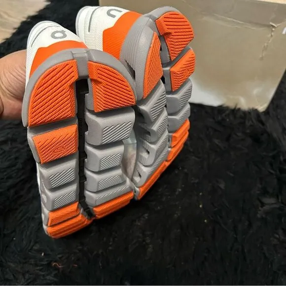 ON CLOUD X Ivory Alloy athletic training lace up shoes sneakers women’s 9 new