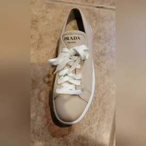 One Amputee shoe, PRADA Platform Lace-up Wedge Sneaker size 40 left foot only