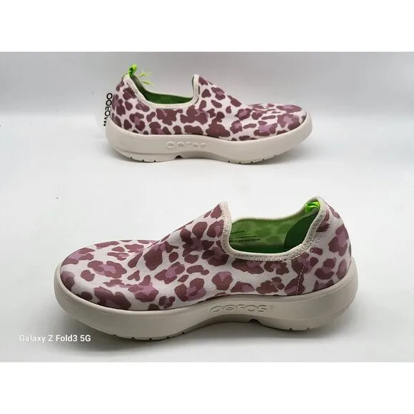 Oofos Oomg Eezee Womens Slip On Shoes Size 5 Rose Leopard 1