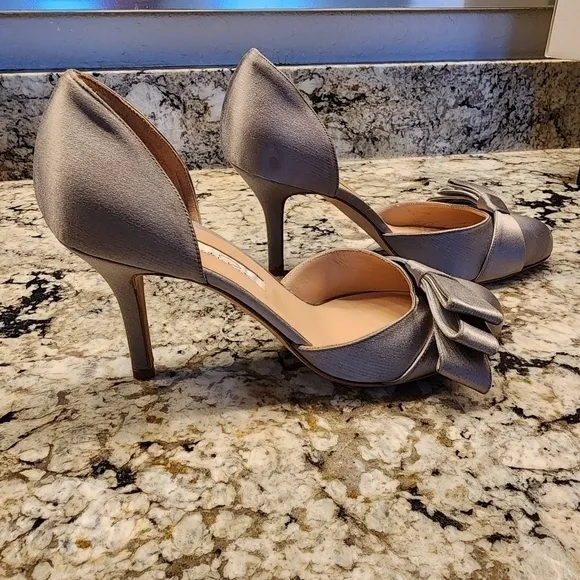 Oscar de la Renta Miss Dodo crepe de china Bow Heel Pumps 36 37 size 6 6.5