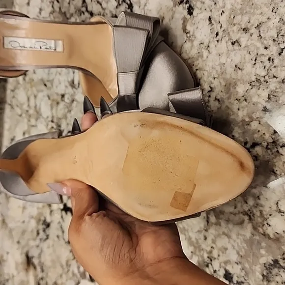 Oscar de la Renta Miss Dodo crepe de china Bow Heel Pumps 36 37 size 6 6.5