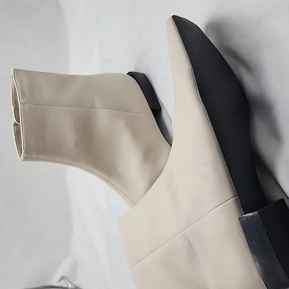 PAOLO LINEA■PAOLE RAD BOOTIES■ CREAM COLOR■100% LEATHER■SIDE ZIP■LADIES.12■NWOB