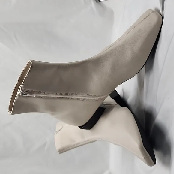 PAOLO LINEA■PAOLE RAD BOOTIES■ CREAM COLOR■100% LEATHER■SIDE ZIP■LADIES.12■NWOB