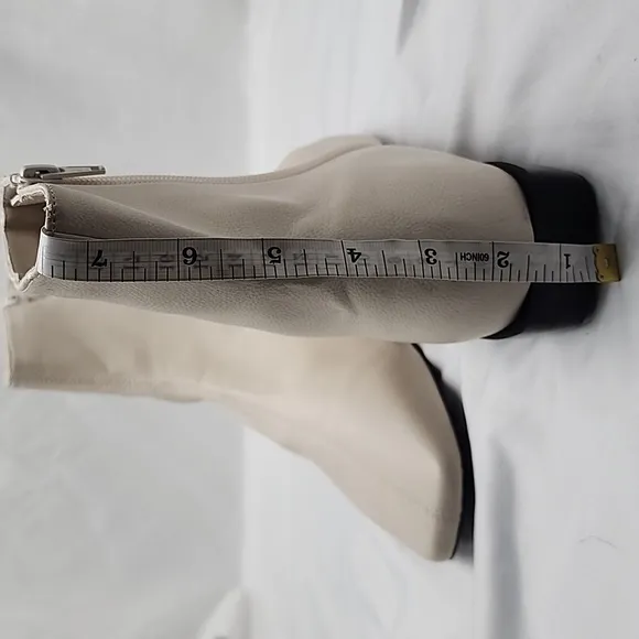 PAOLO LINEA■PAOLE RAD BOOTIES■ CREAM COLOR■100% LEATHER■SIDE ZIP■LADIES.12■NWOB