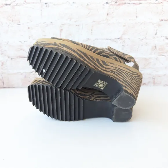 Pedro Garcia Black and Tan Wedge Sandals with Slip-On Design