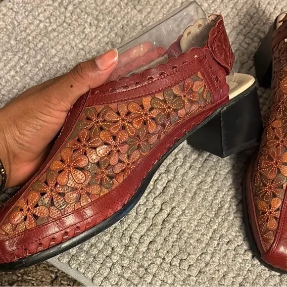 PIKOLINOS Red and Brown Slip-On Loafers with Elegant Design