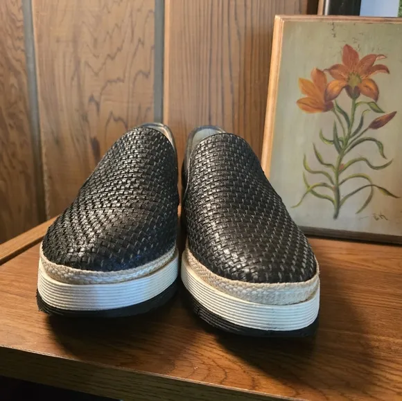 Pons Quintana Women's 6006 Lyon Black Slip-On Shoes