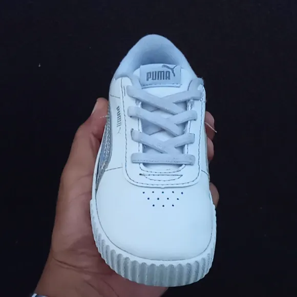 Puma Carina Girls Athletic  Shoes