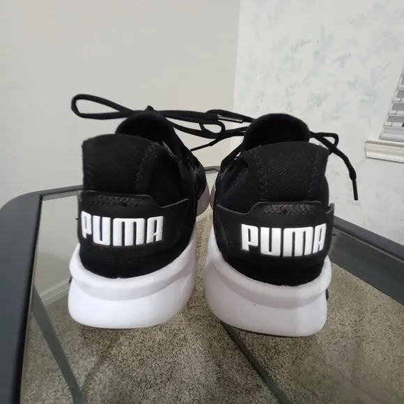 PUMA Mens 7.5 10 Womens Pacer Running Shoes in Black / Blue w Memory Foam