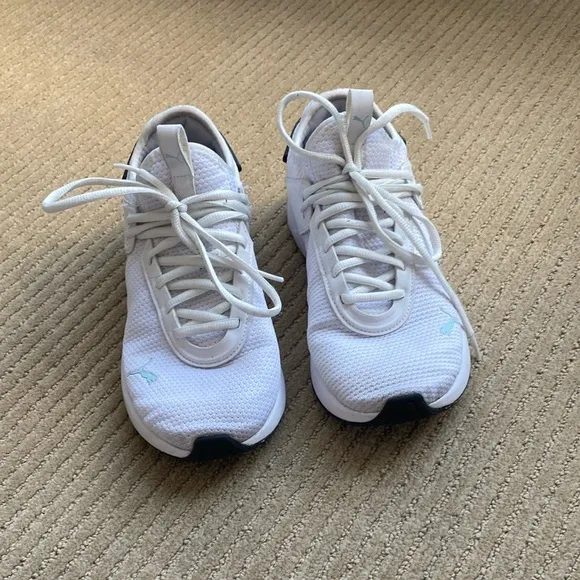 PUMA Sneakers, White, size 8