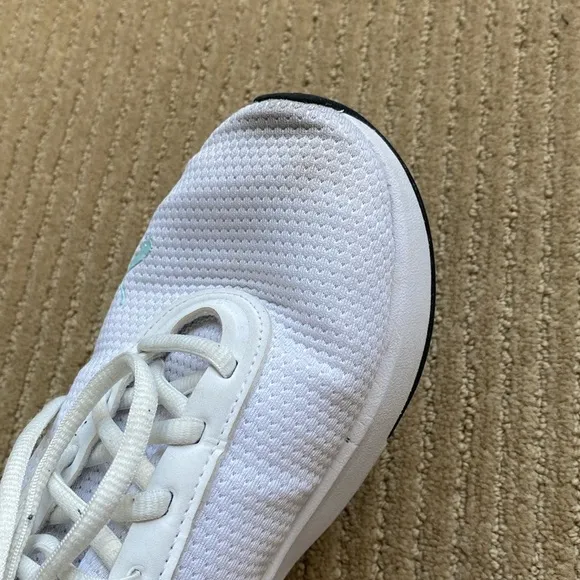 PUMA Sneakers, White, size 8