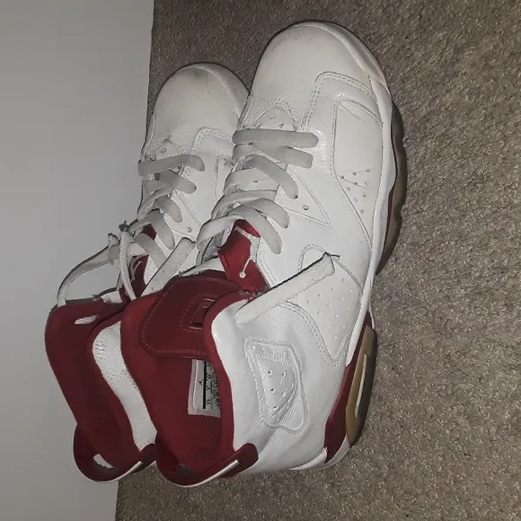 RARE 1991 JORDAN AIR RED TONGUE 1991 MARKED ON WHITE SHOE SIZE 7 YOUTH
