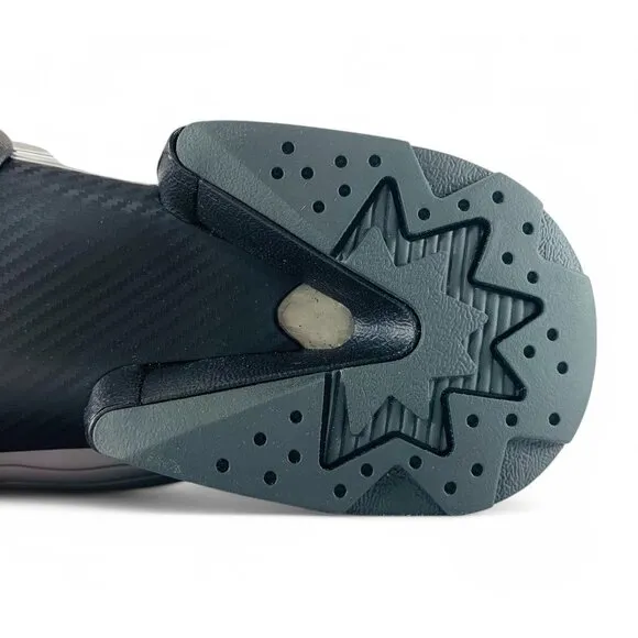 Reebok X Aries InstaPump Fury 94 Silver Black Men's Shoes Sneakers 100208649