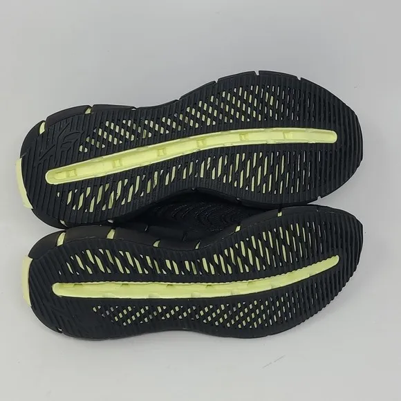 Reebok Zig Kinetica FV3875 Black /Citrus Women's Running Shoes Size 9.5