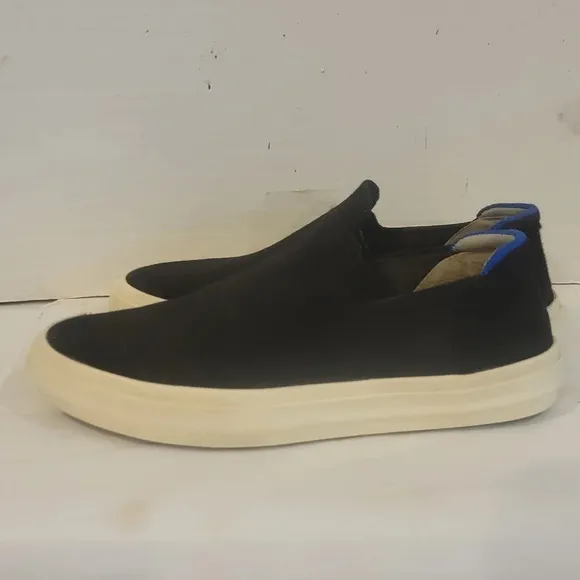 ROTHY'S - THE CITY SNEAKER BLACK SLIP ON SNEAKERS (sz 8)