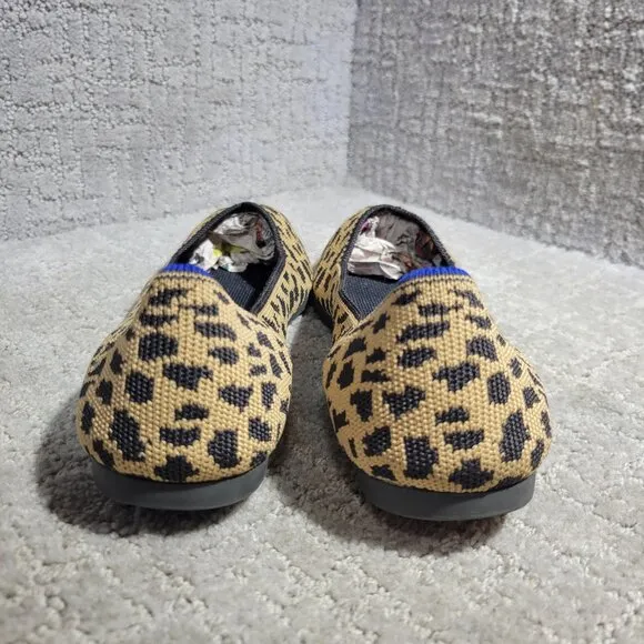 Rothys The Point Women's Size 9 US Leopard Prints Pointed Toe Slip on Flat Shoes