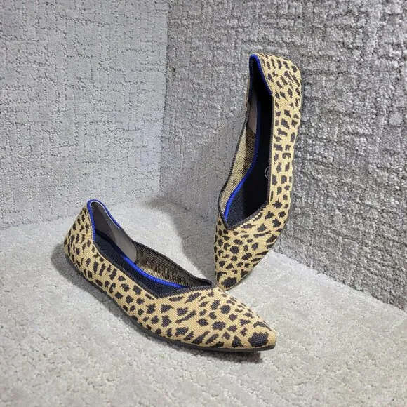 Rothys The Point Women's Size 9 US Leopard Prints Pointed Toe Slip on Flat Shoes