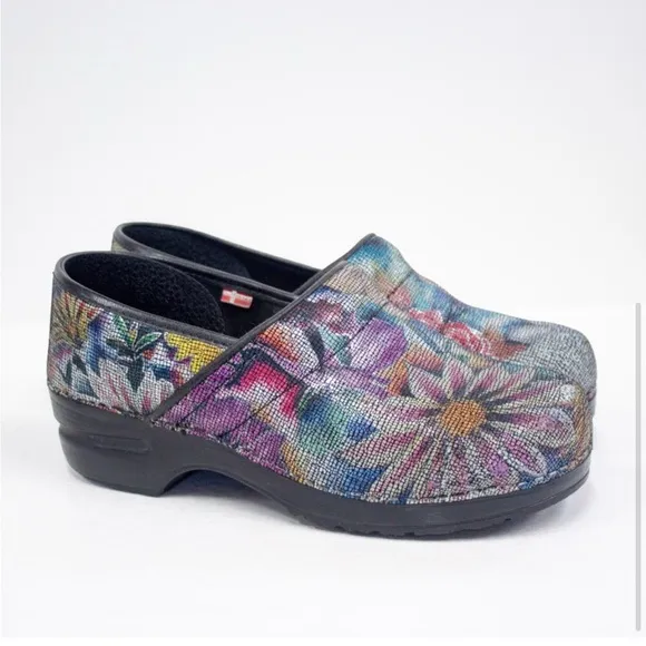 Sanita Clogs Women's Size 9.5 US Floral Pattern Stain Glass Slip-On Danish Shoes