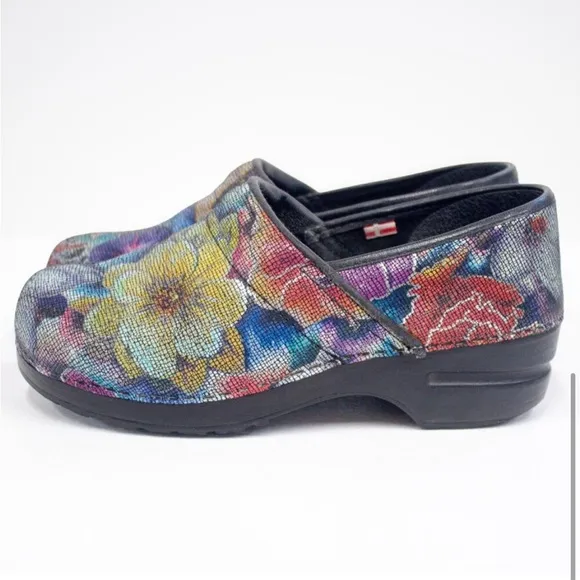 Sanita Clogs Women's Size 9.5 US Floral Pattern Stain Glass Slip-On Danish Shoes