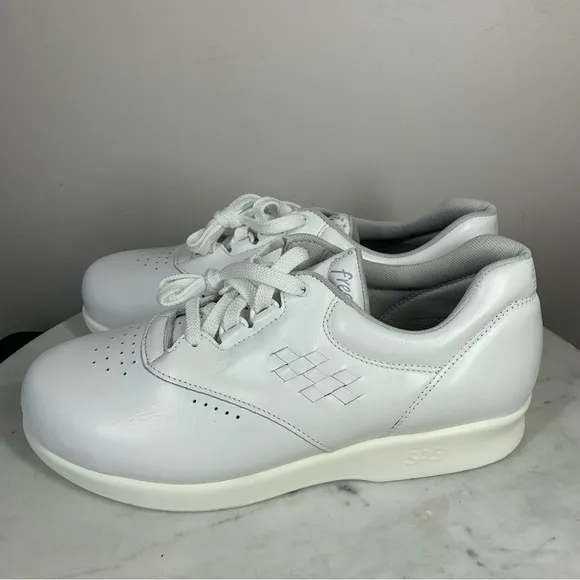 SAS Free Time White Leather Shoes Sneakers Womans Size 8.5