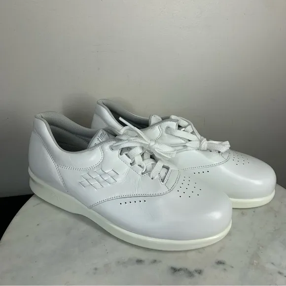 SAS Free Time White Leather Shoes Sneakers Womans Size 8.5