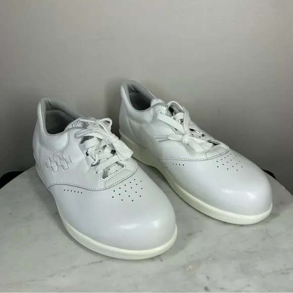 SAS Free Time White Leather Shoes Sneakers Womans Size 8.5