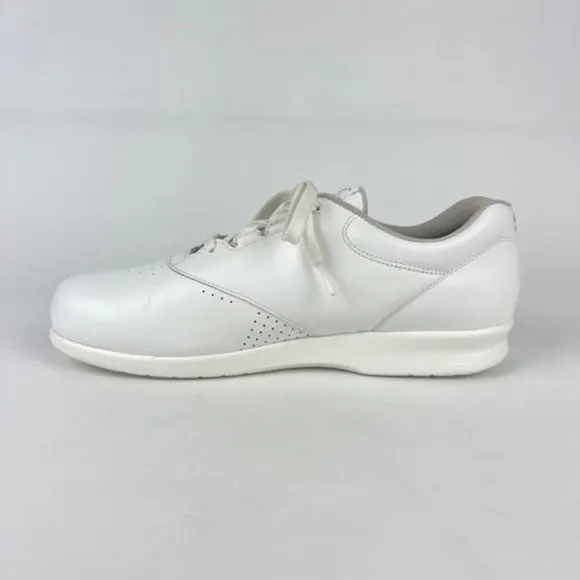 SAS Womens Slim Free Time White Comfort Walking Shoe Lace Up Sneakers size 10.5S