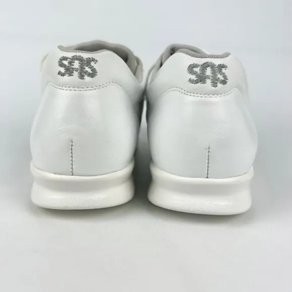 SAS Womens Slim Free Time White Comfort Walking Shoe Lace Up Sneakers size 10.5S