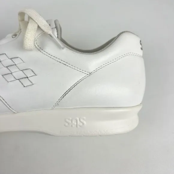 SAS Womens Slim Free Time White Comfort Walking Shoe Lace Up Sneakers size 10.5S
