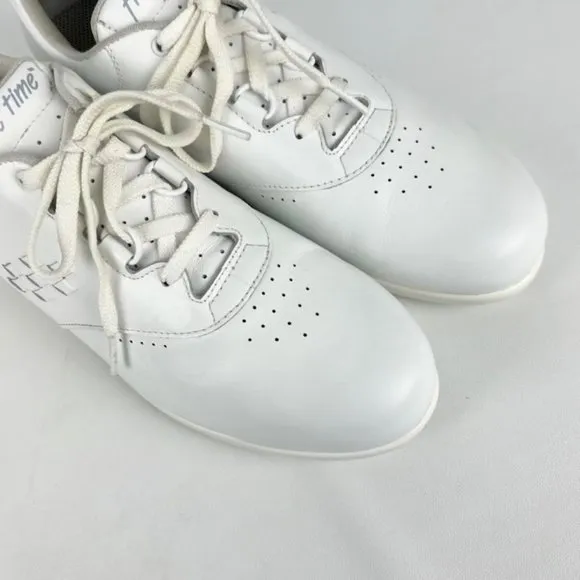 SAS Womens Slim Free Time White Comfort Walking Shoe Lace Up Sneakers size 10.5S