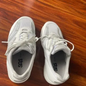 SAS women's Tour Mesh lace-up sneakers white leather walking shoes Size 6.5