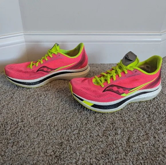 Saucony Endorphin Pro ViZi Pink Running Shoes sz 10