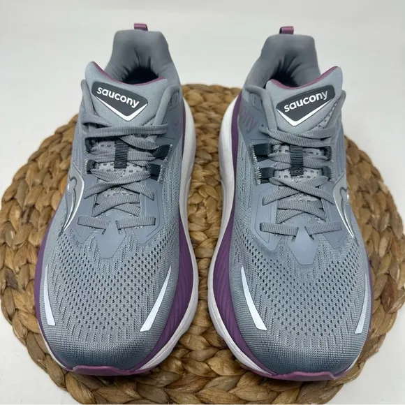 SAUCONY Hurricane 24 Running Shoes Flint Viola Size 9.5 Women's