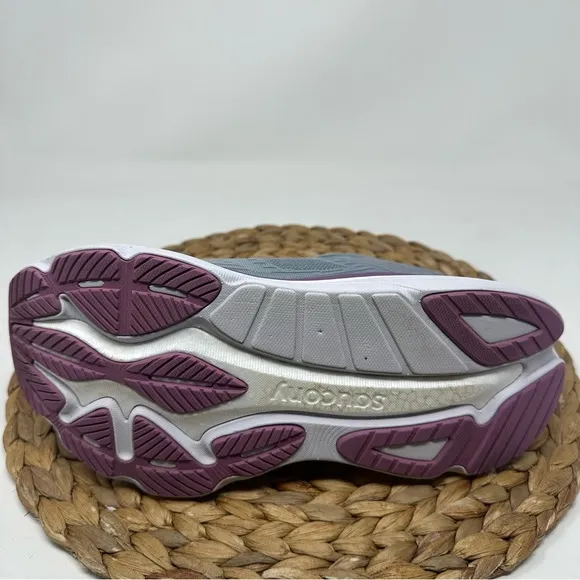 SAUCONY Hurricane 24 Running Shoes Flint Viola Size 9.5 Women's