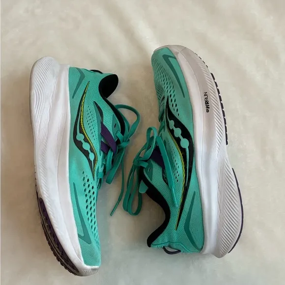 Saucony Ride 15 shoes . Worn just a fewtimes