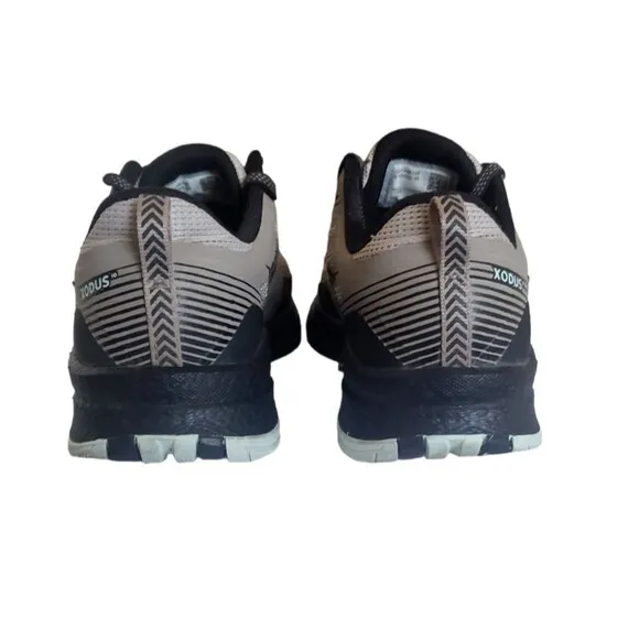 Saucony Xodus 10 Trail Running Shoes S10555-35 Moonrock Black Women's Size 7