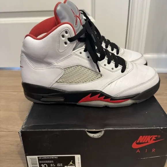 Size 10 M- Air Jordan 5 Retro 'White Fire Red'