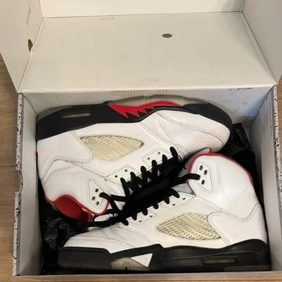 Size 10 M- Air Jordan 5 Retro 'White Fire Red'