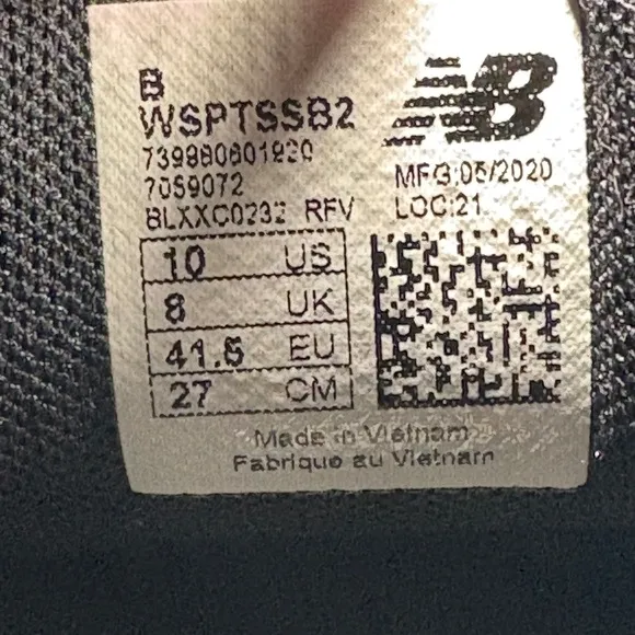 Size 10 - Women’s New Balance fresh foam V2 slip on