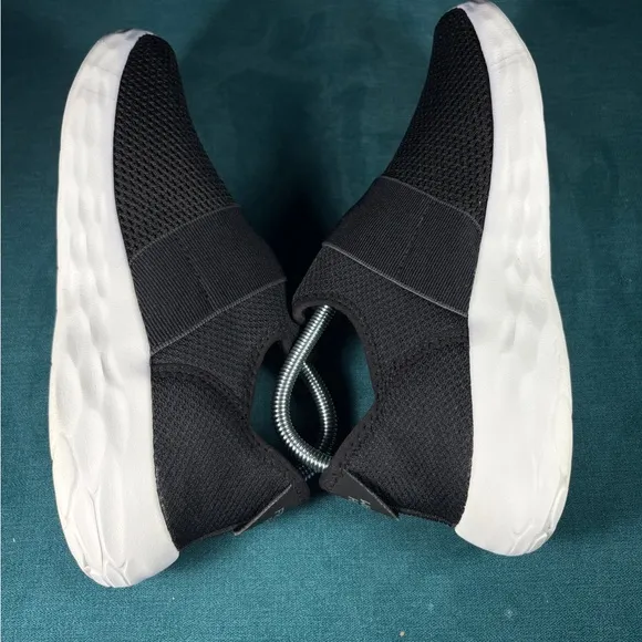 Size 10 - Women’s New Balance fresh foam V2 slip on