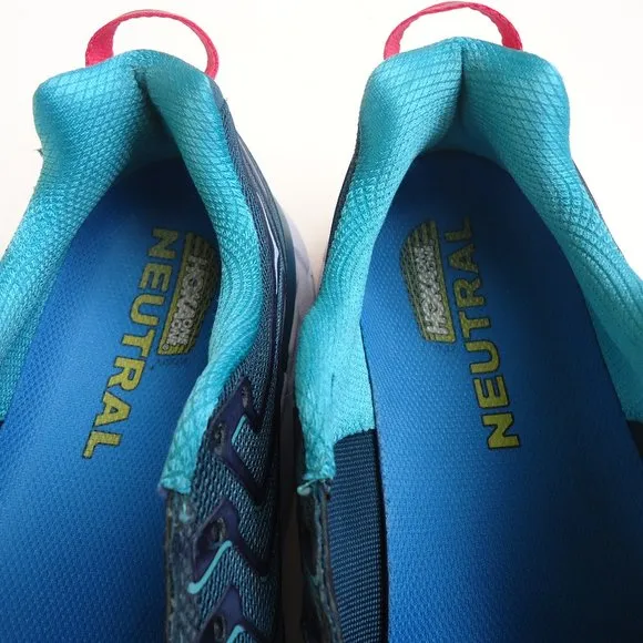 SIZE 9.5. Hoka One One Clifton 4 running sneaker shoes