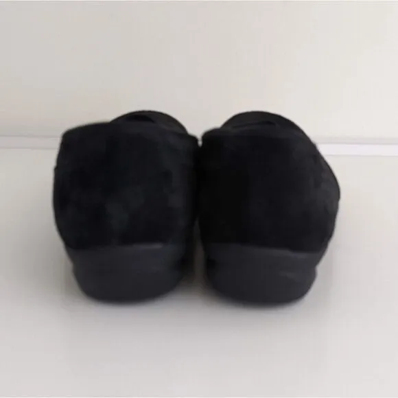 Skechers Black Suede Slip On Shoes Women's 10
