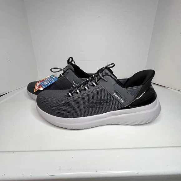 Skechers Bounder 2.0 Swift Fit Size 9M Hands Free Memory Foam Comfort 318163
