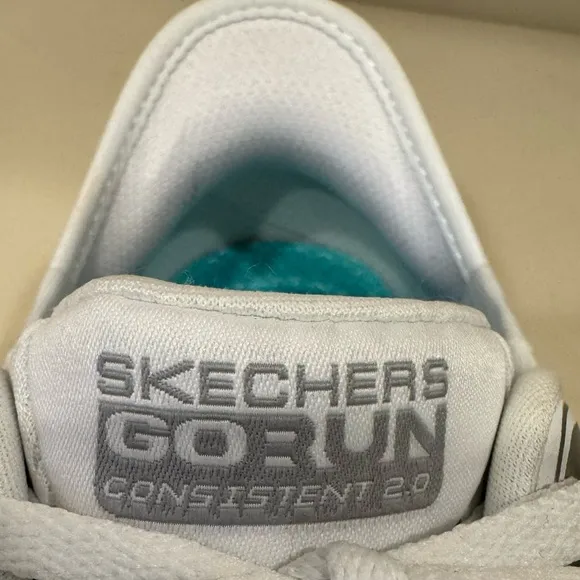 Skechers Hands Free Slip Ins  Go Run Consistent 2.0 Sneakers 128615W Size 7.5